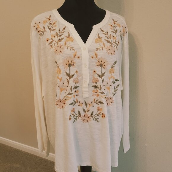 Women's Winter Garden Embroidered Long Sleeve Blouse 100% Cotton Size 3X. - Picture 3 of 13
